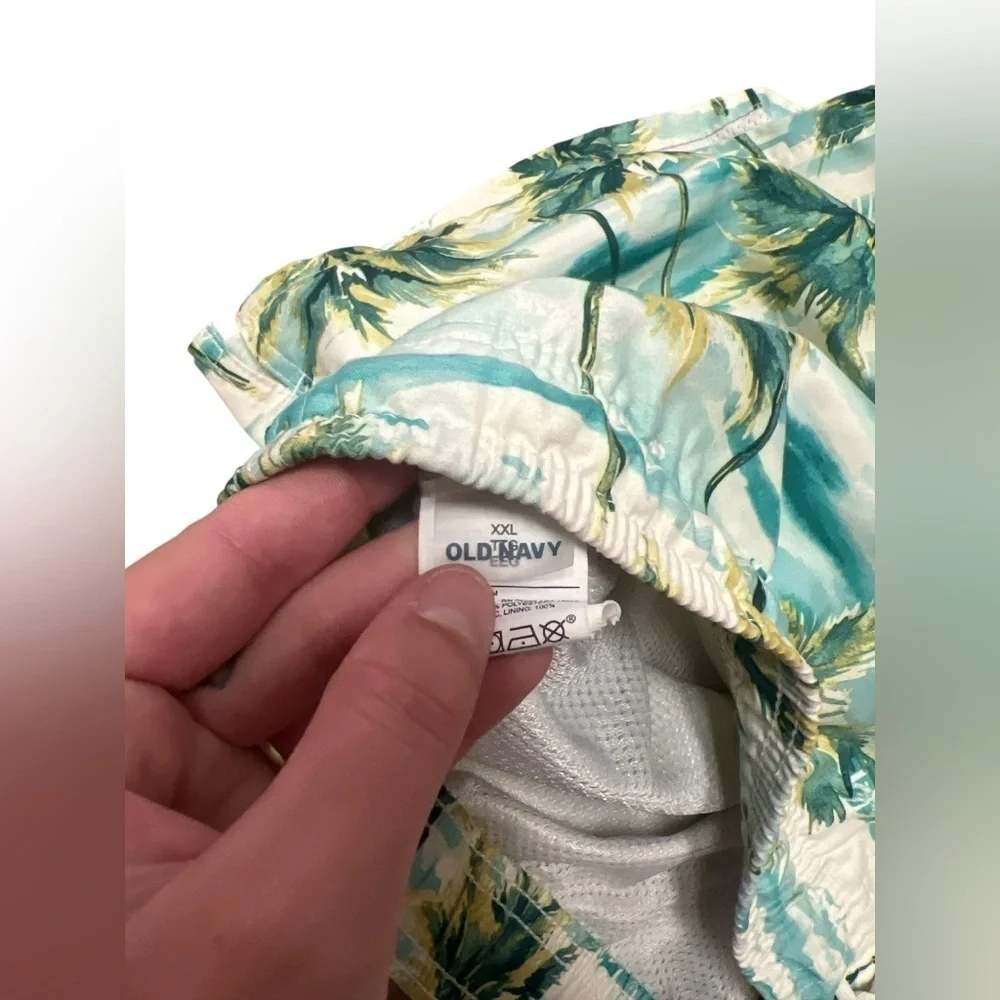 Old navy palm tree swim trunks